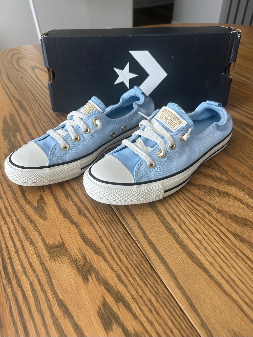 Converse Shoreline Slip on Light Blue Low-Top Sneakers, size 9.5, NIB